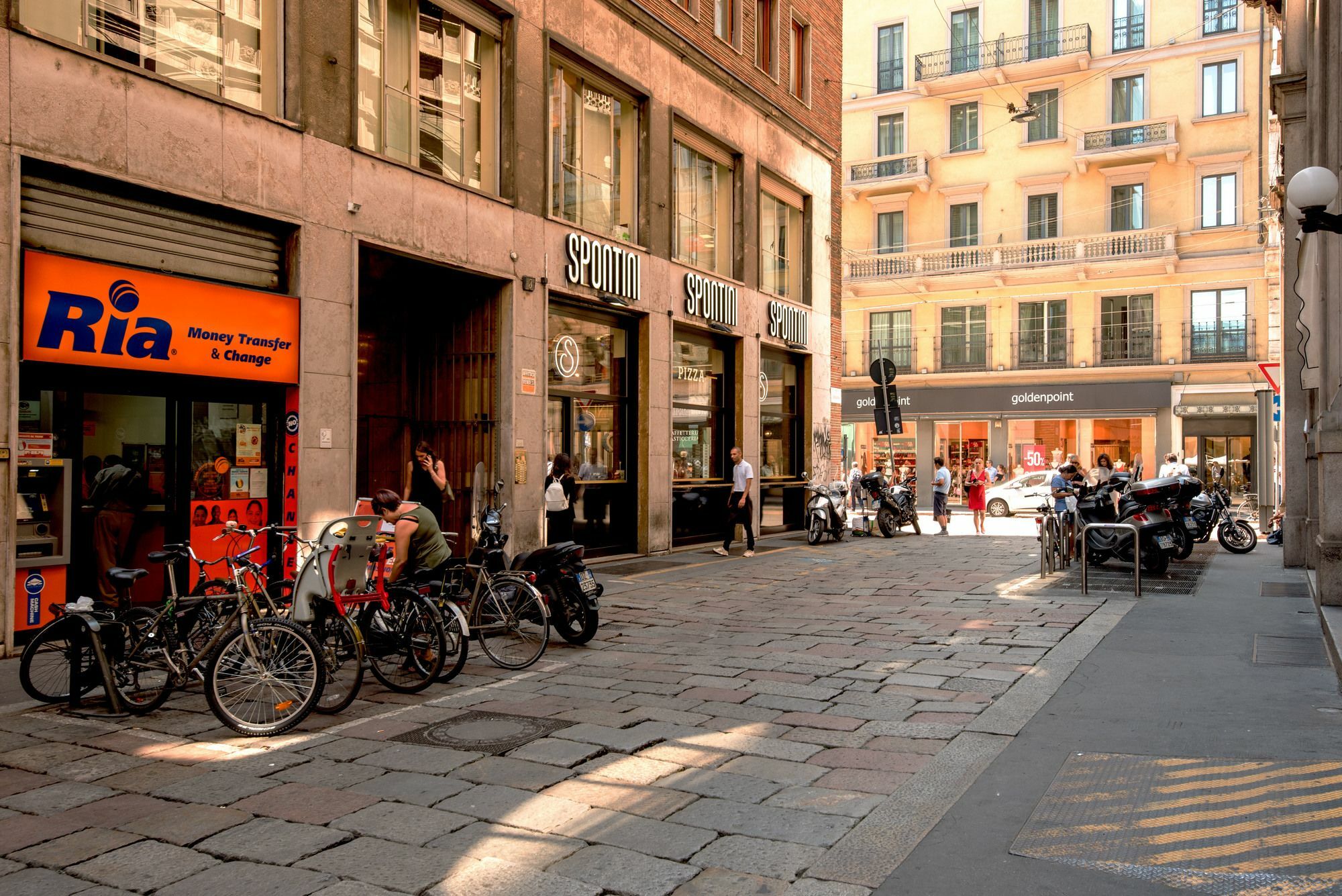 Sweet Inn Apartments - Dogana Milano Exterior foto